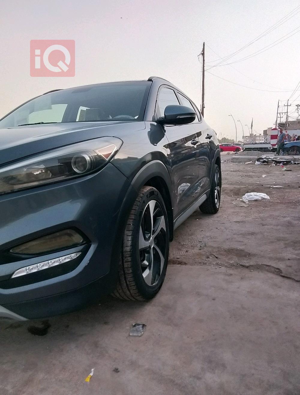 Hyundai Tucson